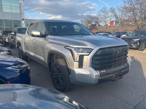 2025 Toyota Tundra SR5