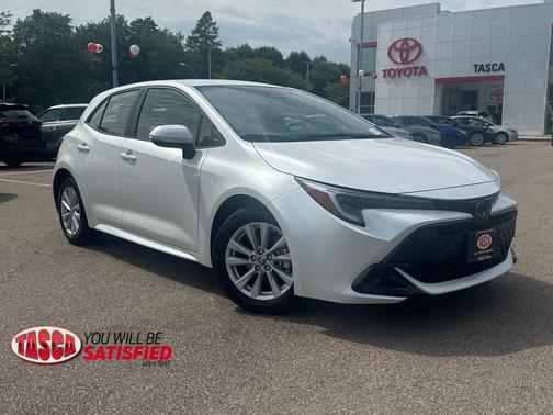 Wind Chill Pearl 2025 Toyota Corolla SE