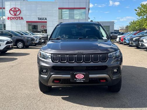 Granite Crystal Metallic Clearcoat 2022 Jeep Compass Trailhawk