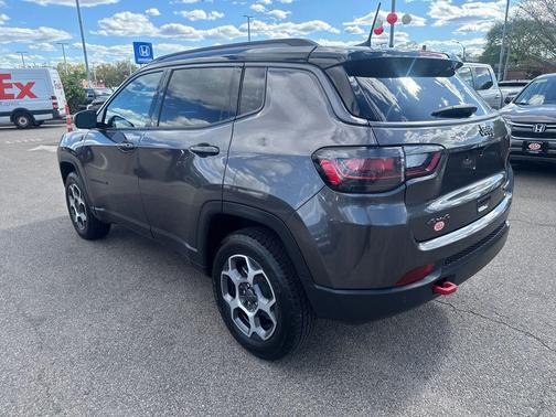 Granite Crystal Metallic Clearcoat 2022 Jeep Compass Trailhawk