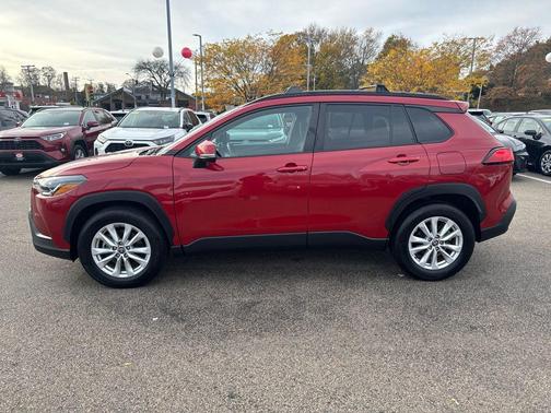 2023 Toyota Corolla Cross LE