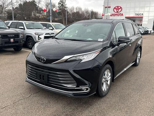 Midnight Black Metallic 2026 Toyota Sienna Limited