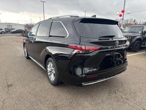 Midnight Black Metallic 2026 Toyota Sienna Limited