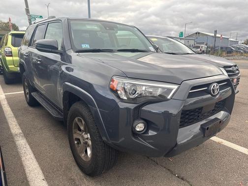 2024 Toyota 4Runner SR5