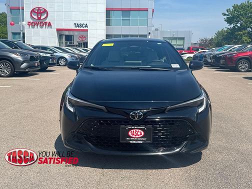Midnight Black Metallic 2025 Toyota Corolla SE