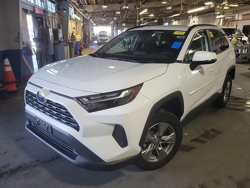 Ice Cap 2024 Toyota RAV4 Hybrid LE