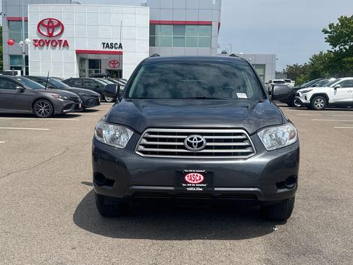 Magnetic Gray Metallic 2010 Toyota Highlander SE