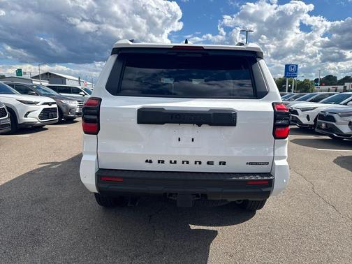 2025 Toyota 4Runner TRD Off Road
