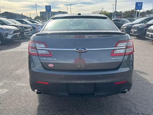 2015 Ford Taurus Limited
