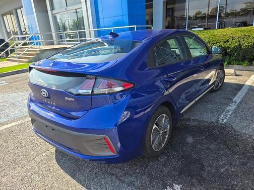 2021 Hyundai IONIQ Plug-In Hybrid SE