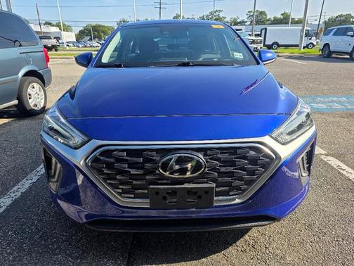2021 Hyundai IONIQ Plug-In Hybrid SE