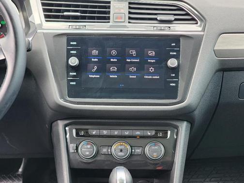 2019 Volkswagen Tiguan 2.0T SE