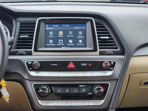 2019 Hyundai SONATA SE