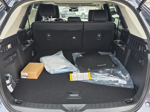 2025 Mazda CX-70 PHEV Premium Package