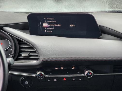2022 Mazda Mazda3 FWD w/Preferred Package