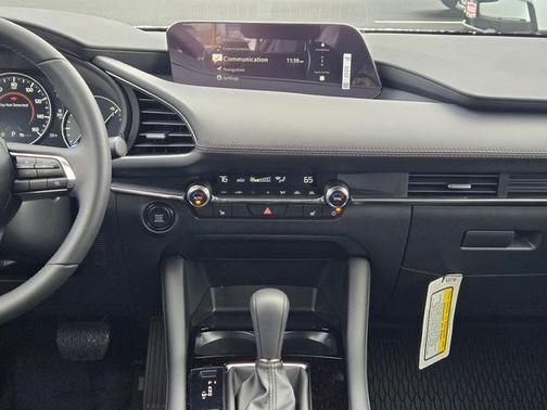 2025 Mazda Mazda3 FWD w/Preferred Package