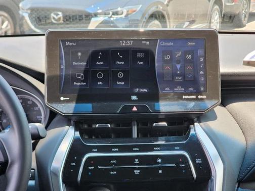 2022 Toyota Venza XLE