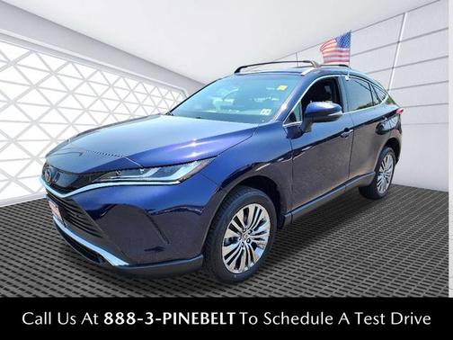 2022 Toyota Venza XLE