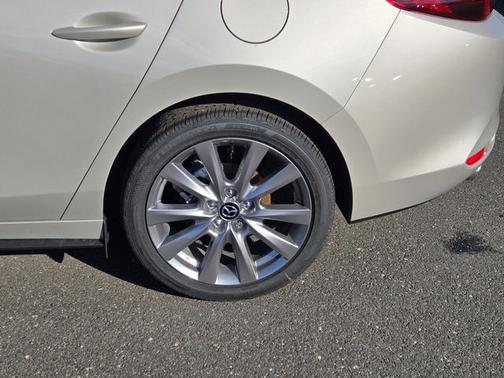 2025 Mazda Mazda3 FWD w/Preferred Package
