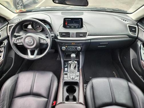 2018 Mazda Mazda3 Touring
