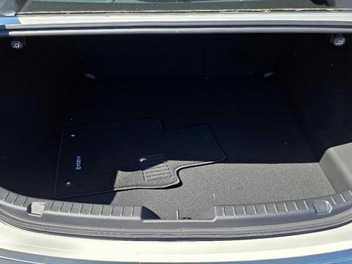 2025 Mazda Mazda3 FWD w/Preferred Package