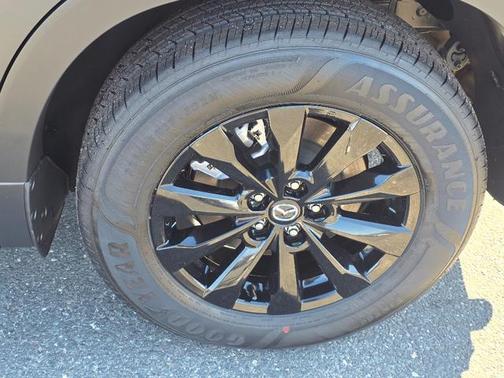 2025 Mazda CX-50 2.5 S Preferred Package