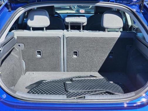 2021 Hyundai IONIQ Plug-In Hybrid SE