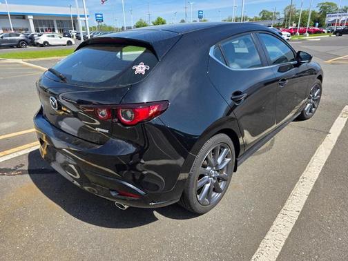 2023 Mazda Mazda3 FWD w/Preferred Package