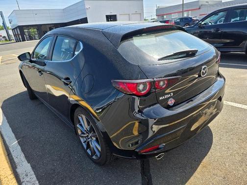 2023 Mazda Mazda3 FWD w/Preferred Package