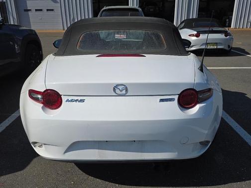 Arctic White 2016 Mazda MX-5 Miata Sport