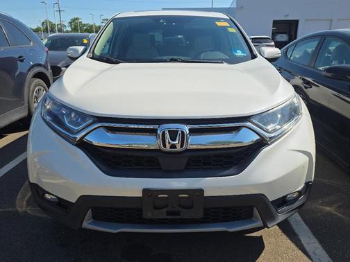 White 2018 Honda CR-V EX