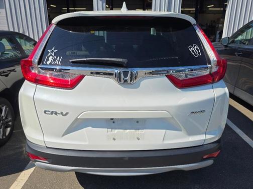 White 2018 Honda CR-V EX