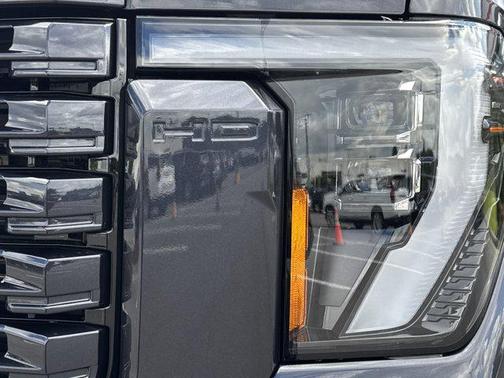 2025 GMC Sierra 2500 Denali