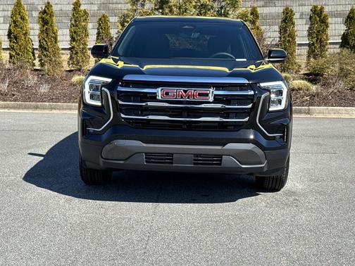 Ebony Twilight Metallic 2026 GMC Terrain FWD Elevation
