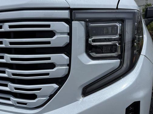 Glacier White Tricoat 2026 GMC Sierra 1500 Denali
