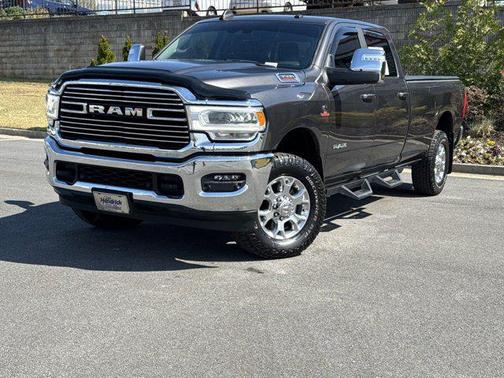 2023 RAM 3500 Laramie Crew Cab 4x4 8' Box