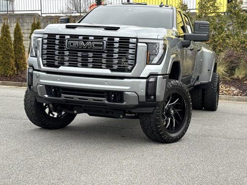 2024 GMC Sierra 3500 Denali