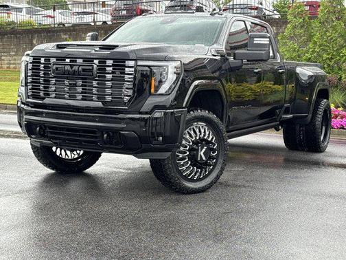 2025 GMC Sierra 3500 Denali