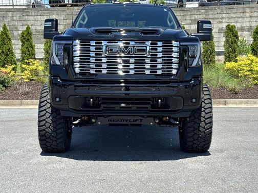 2025 GMC Sierra 2500 Denali