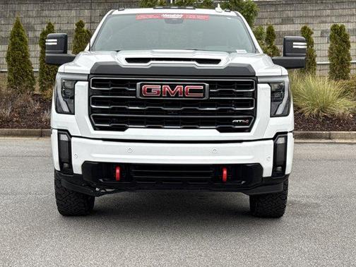 2024 GMC Sierra 2500 AT4