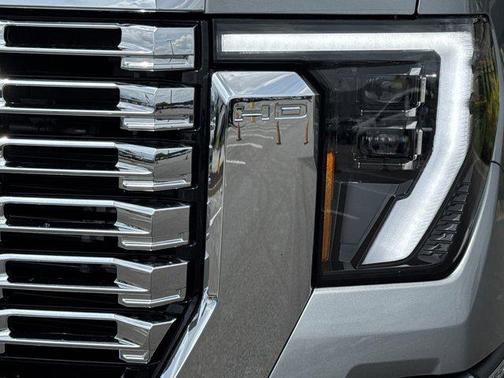 2025 GMC Sierra 2500 Denali