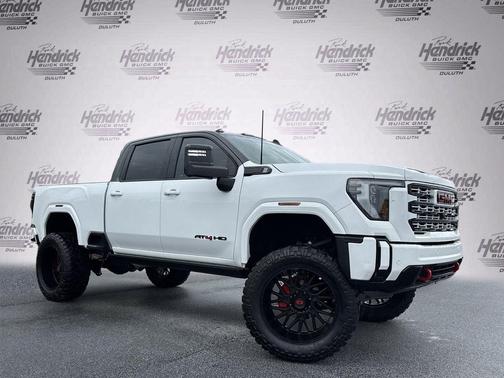 Summit White 2024 GMC Sierra 2500 AT4
