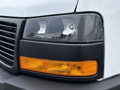 2025 GMC Savana 2500 Work Van