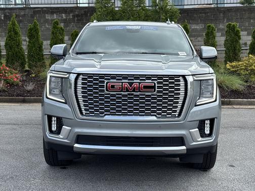 Sterling Metallic 2024 GMC Yukon XL Denali