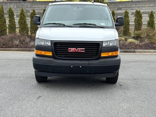 2022 GMC Savana 2500 Work Van