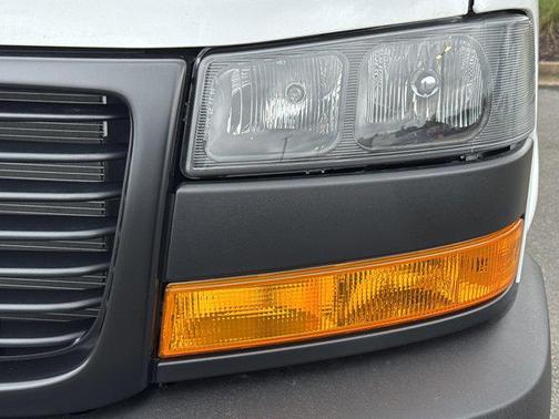 2025 GMC Savana 2500 Work Van