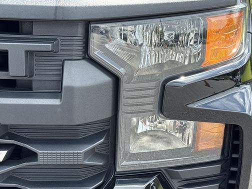 Black 2022 Chevrolet Silverado 1500 Custom
