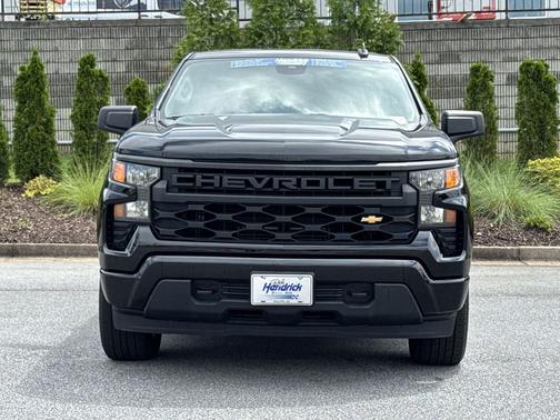 Black 2022 Chevrolet Silverado 1500 Custom