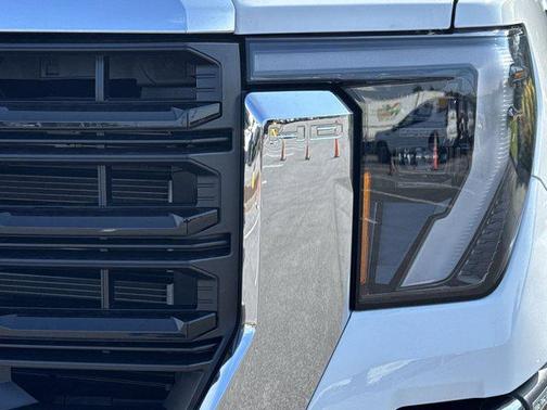 2025 GMC Sierra 2500 SLE