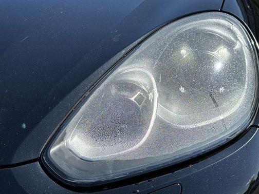 2017 Porsche Cayenne Platinum Edition